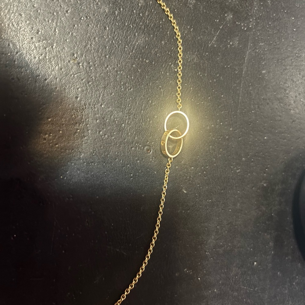Cartier Gold Interlocking Rings Bracelet with Delicate Chain - Picture 6 of 12
